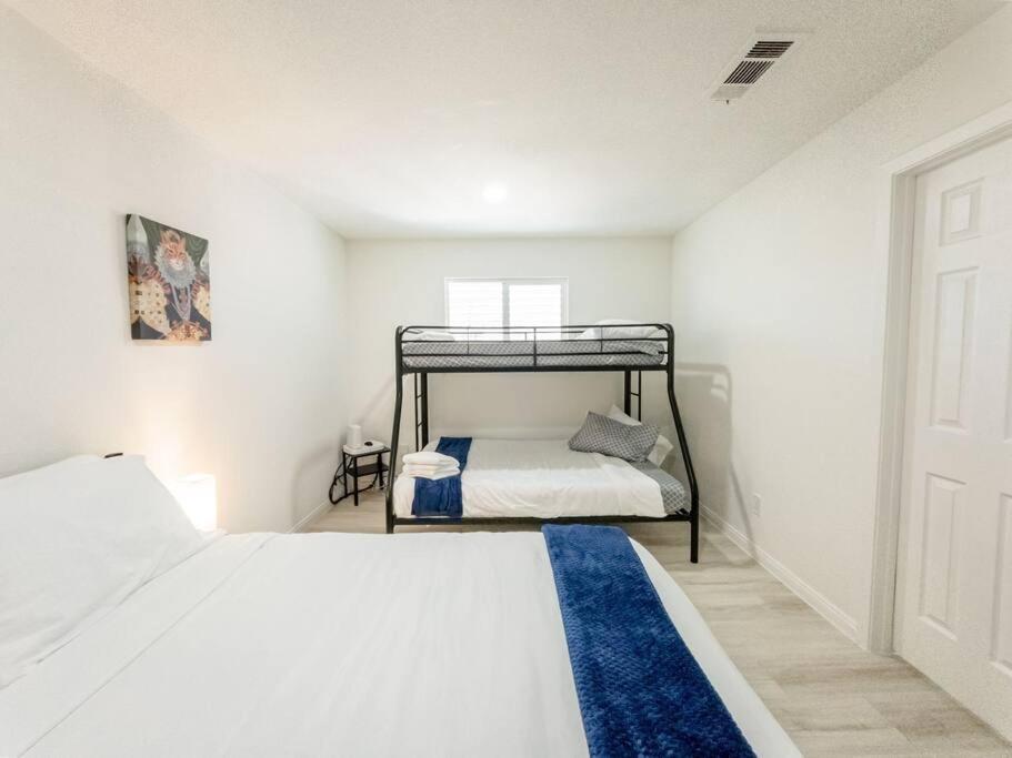 גלווסטון Roomy Home 5 Mins From Attractions מראה חיצוני תמונה